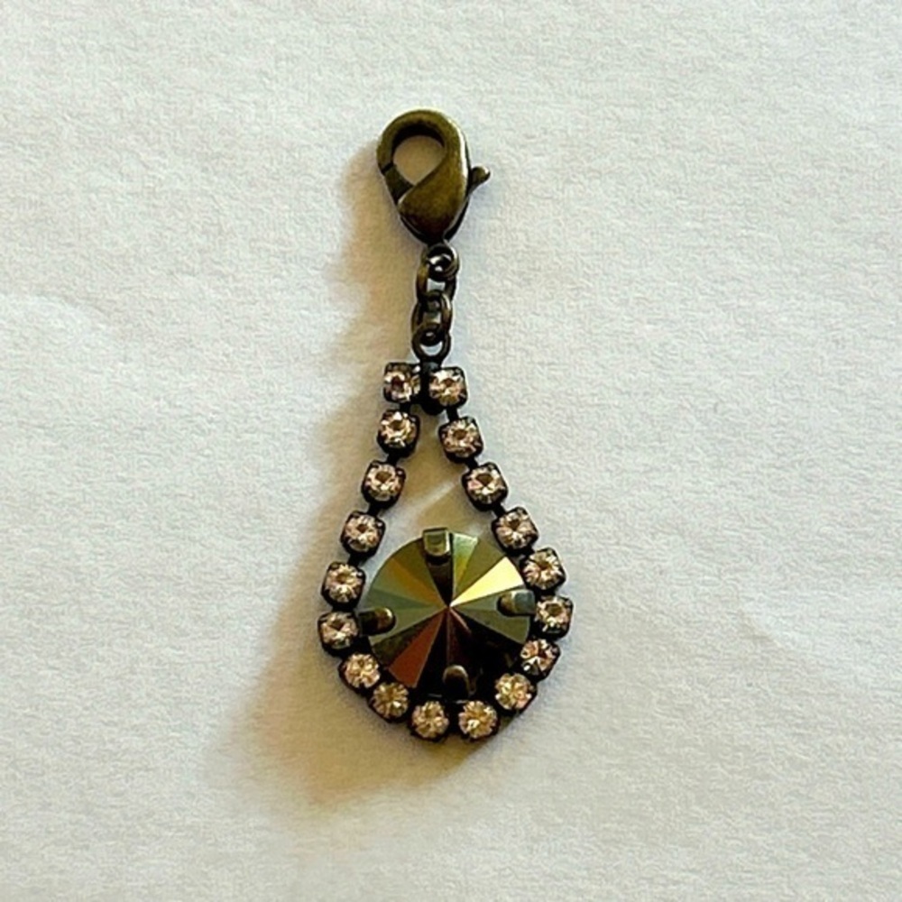 Sabika 2011 Jet Setters Gray-Brown Rhinestone Drop Pendant Embellished Rare